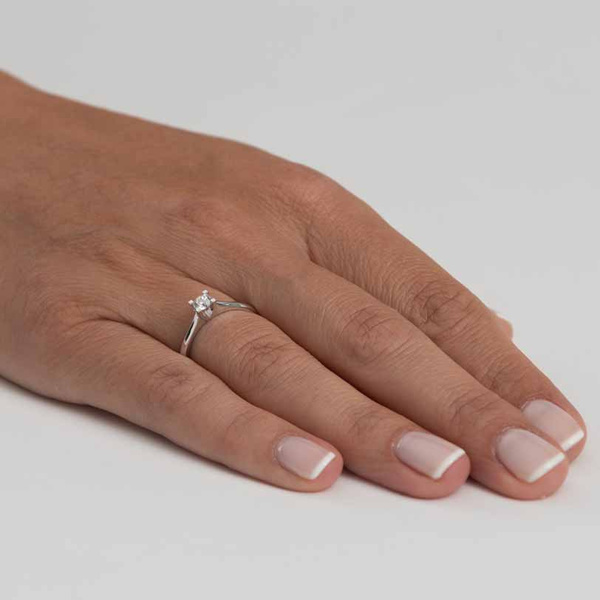 Μονόπετρο δαχτυλίδι Κ18 λευκόχρυσο DIAMONDJOOLS με διαμάντι 0.30ct , VS1 , D από το GIA